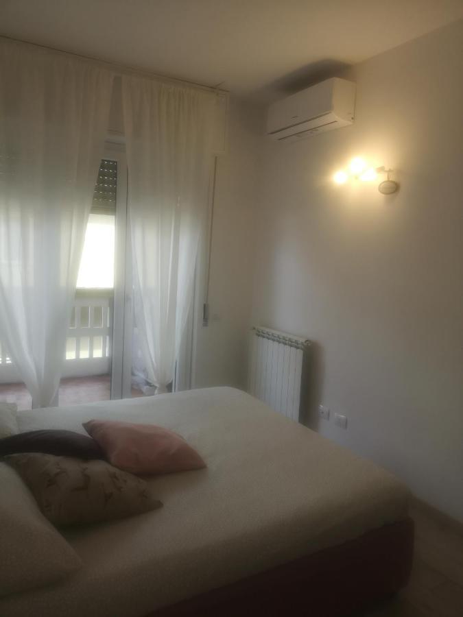 Monica'S Apartment Marina Di Carrara Exterior photo